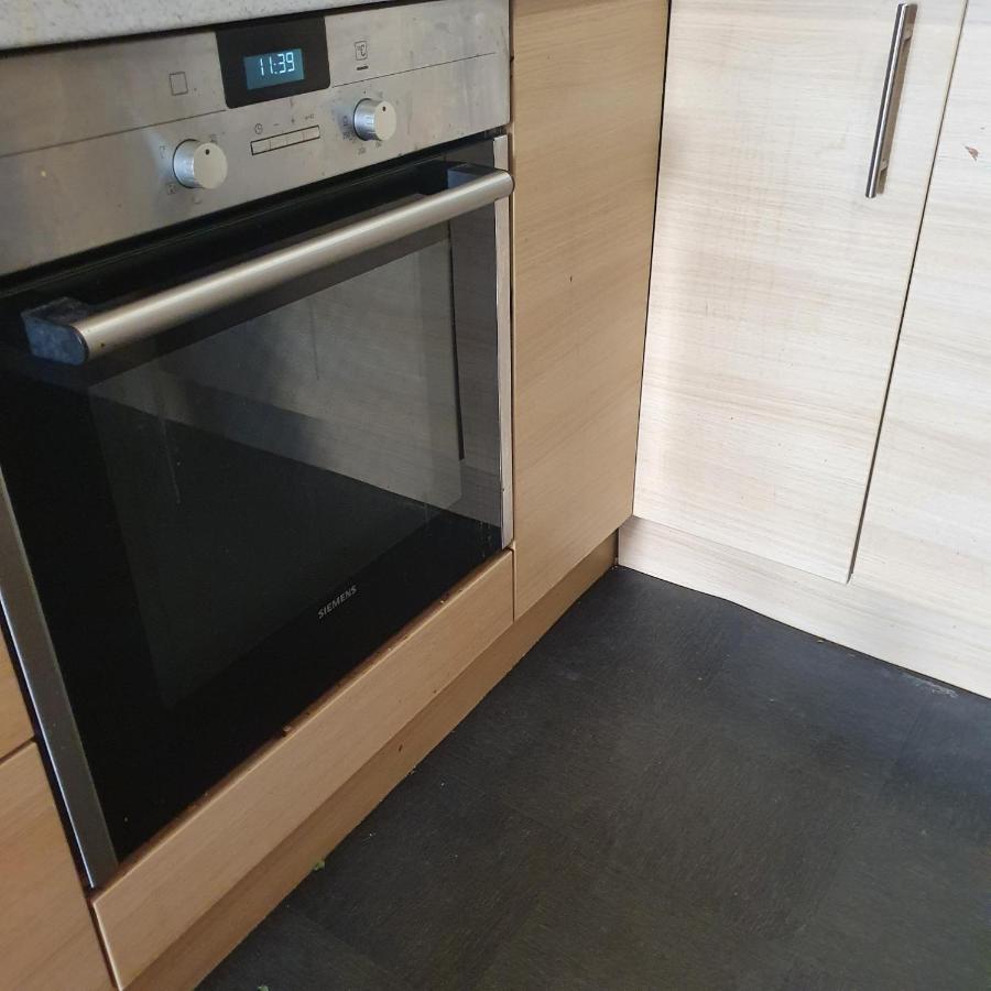 2-bedroom Back Hilton Area apartment - Ground Floor, Aberdeen city center Buitenkant foto