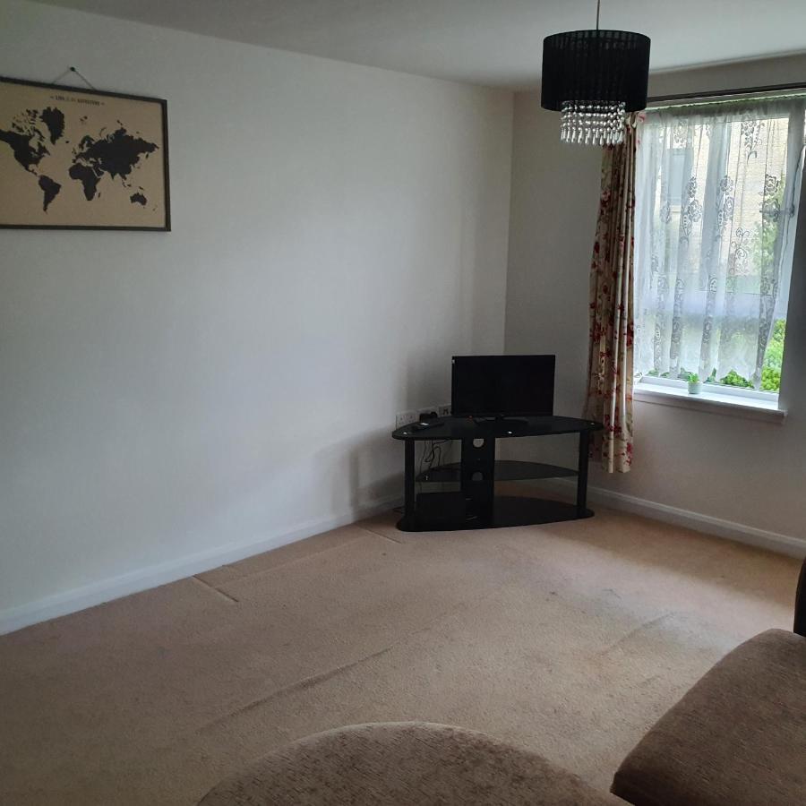 2-bedroom Back Hilton Area apartment - Ground Floor, Aberdeen city center Buitenkant foto